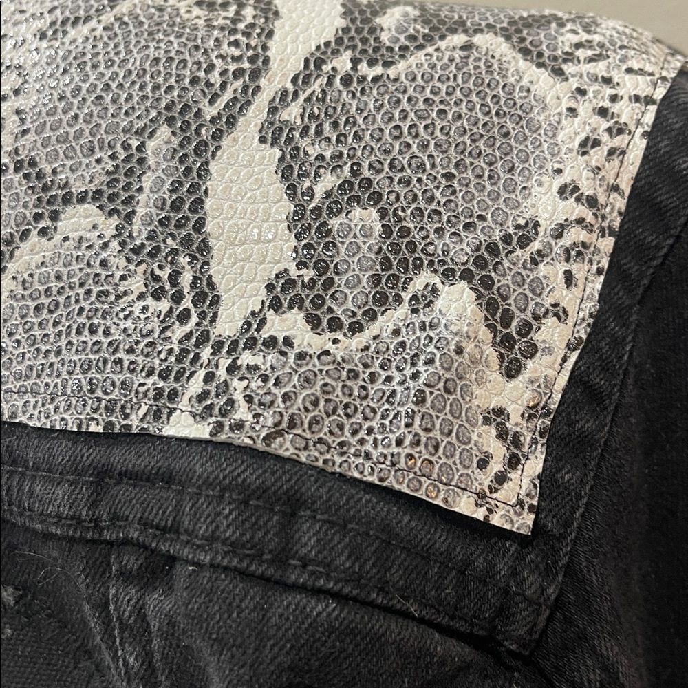 Upcycled Black Denim Jacket with Peplum & Floral Whitework Embroidery. Size M-L - Picture 6 of 15